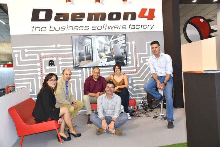 equipo Daemon4 en feria mueble Yecla